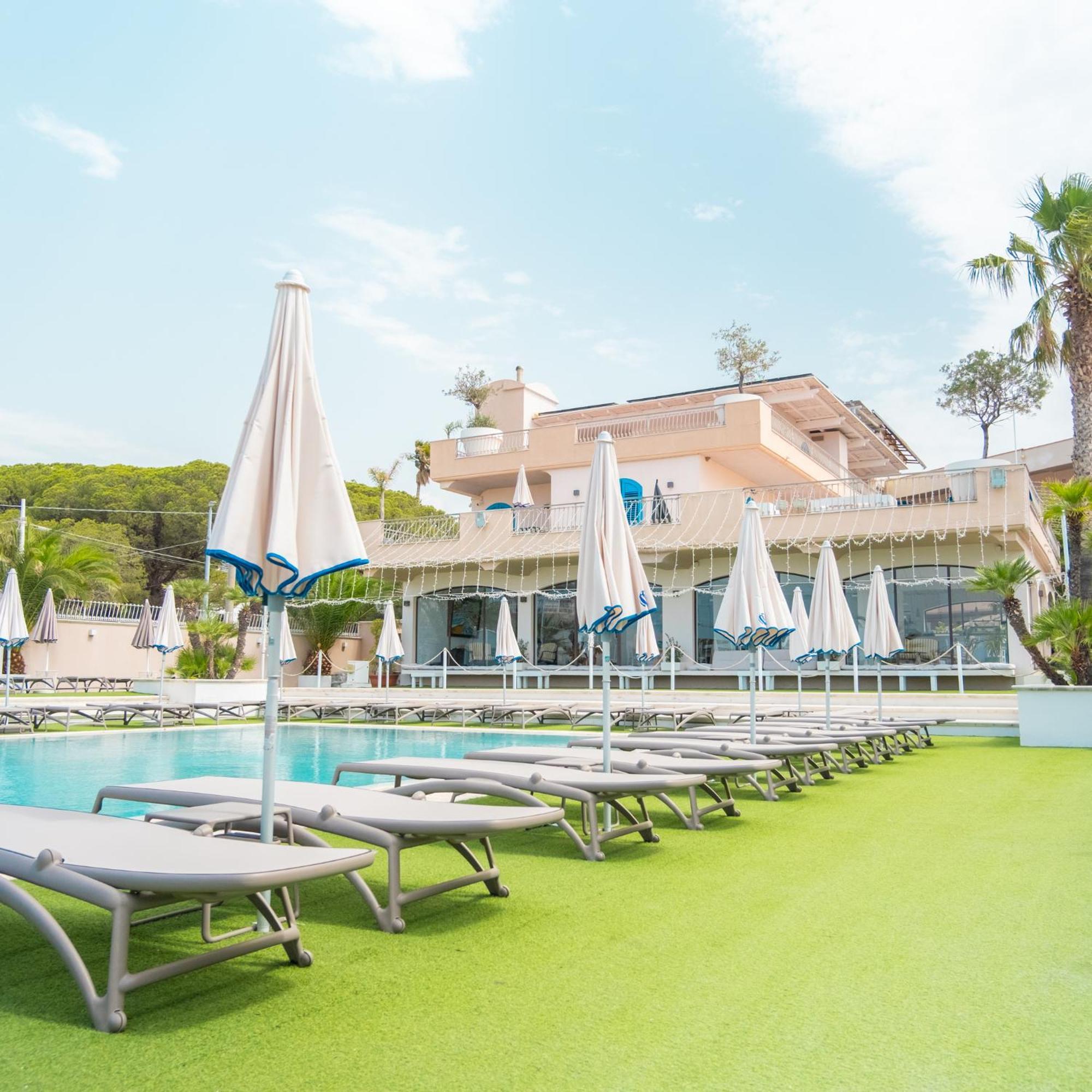 Le Saline Resort Saline Joniche Εξωτερικό φωτογραφία