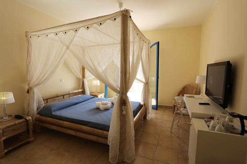 Le Saline Resort Saline Joniche Εξωτερικό φωτογραφία